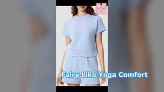 Mousse-textured yoga wear